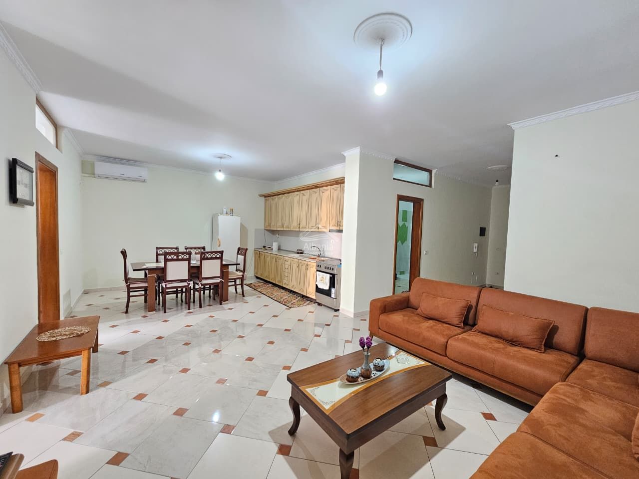 Proprietà In Affitto Nella Città Di Valona, Nel Sud Dell'Albania